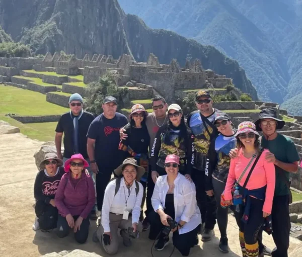 Aventura en Grupo por los Caminos Sagrados del Cusco