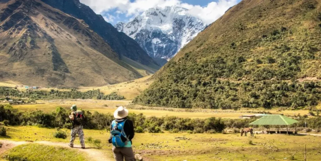 Explora los Paisajes Andinos en el Camino a Soraypampa