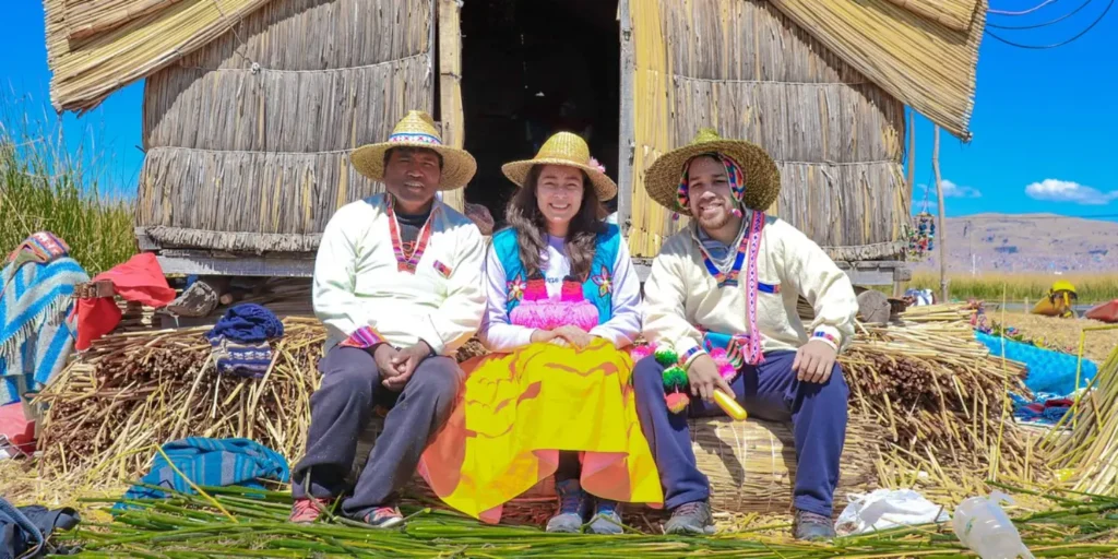 Turismo vivencial en las islas del lago de Titicaca
