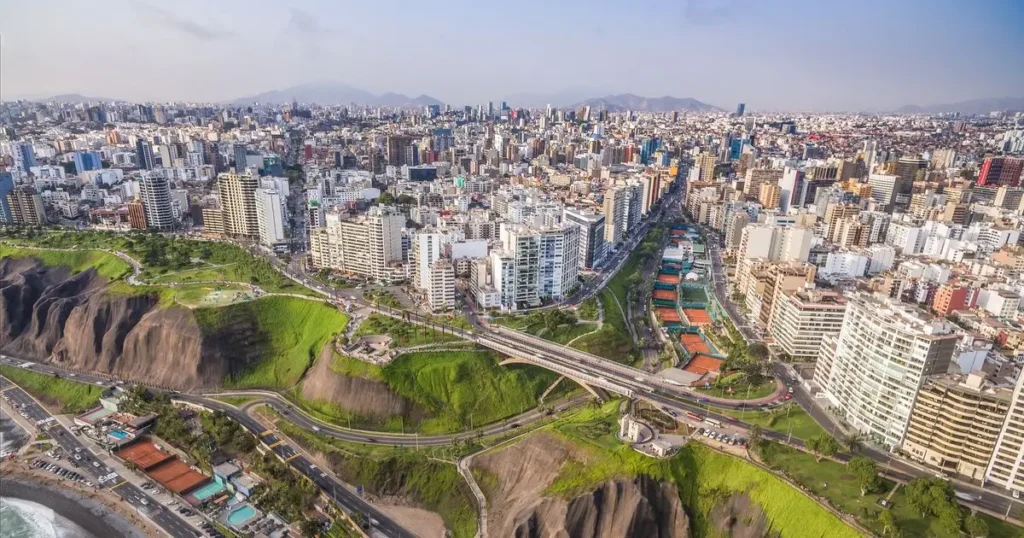 Mejor época para viajar a Perú desde Panamá: clima mes a mes