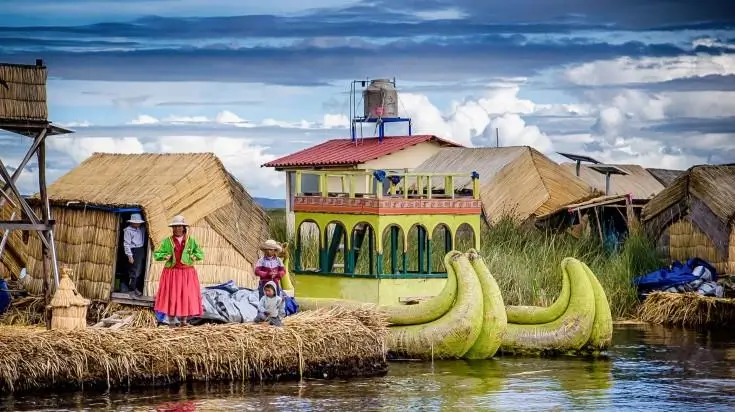 Turismo vivencial en el Lago Titicaca: hospedaje con familias en Uros y Amantani